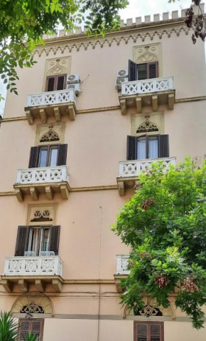 Intero appartamento in centro città Via Libertà-Piazza Croci-Teatri Politeama e Massimo